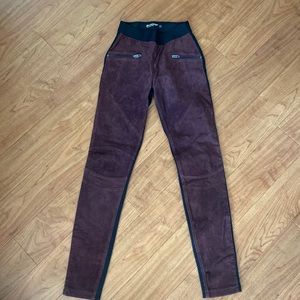 Pull on leggings/pants!